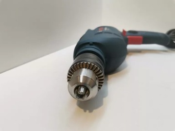 Дрель BOSCH GSB 600 / КОРОБКА В ОЧЕНЬ ХОРОШЕМ СОСТОЯНИИ