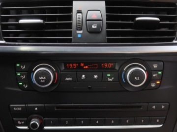 BMW X3 F25 SUV 2.0 20d 184KM 2013 BMW X3 xDrive20d, 181 KM, 4X4, Skóra, Navi, zdjęcie 12