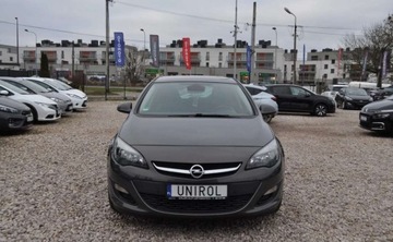 Opel Astra J Hatchback 5d 1.4 Turbo ECOTEC 120KM 2012 Opel Astra LIFT 1.4 Turbo Benzyna Tempomat Cz. parkowania 1.4 Benzyna 120KM, zdjęcie 2