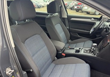 Volkswagen Passat B8 GTE Variant Facelifting 1.4 TSI Plug-In-Hybrid 218KM 2020 Volkswagen Passat 1.4 TSI Plug-In-Hybrid DSG GTE stan idealny 1.4 218KM, zdjęcie 24