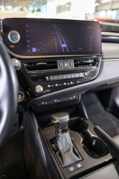 Lexus ES VII (XV70) 2022 Lexus ES 300h F Sport Design 2.5 Hybryda 218KM, zdjęcie 19