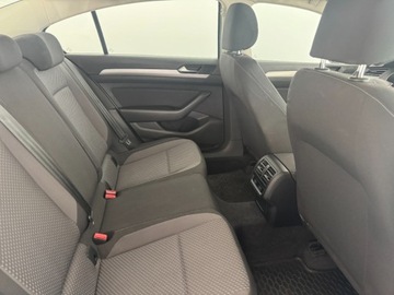 Volkswagen Passat B8 Limousine 1.6 TDI BlueMotion Technology 120KM 2017 Volkswagen Passat 120KM Comfortline LED Salon PL 1rej. 2018 SSU 1.6, zdjęcie 24