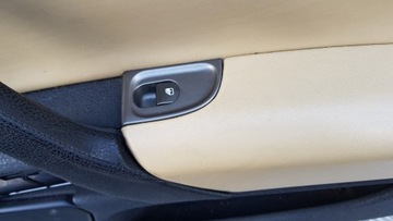 LANCIA THESIS БОКОВАЯ ОБИВКА ЗАДНЯЯ СПРАВА