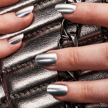 Лак для ногтей NAUGHTY BROWNIE Быстросохнущий AVON 60 Second Express