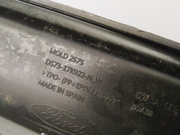 14R- FORD MONDEO V MK5 TITANIUM SEDAN LIŠTA CLONA (KRYT) NÁRAZNÍKU ZADNÍ DIFUZOR
