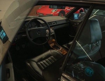 Mercedes W124 Coupe 3.0 180KM 1988 Mercedes-Benz 300 CE Coupe – Klasyka w najlepszym wydaniu | 1988 | 3.0, zdjęcie 13