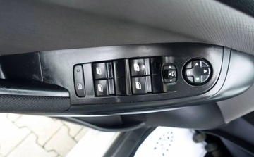 Citroen Grand C4 Picasso II Grand Picasso 1.6 e-HDi 114KM 2014 Citroen C4 Grand Picasso 1.6e-HDI 115KM 7osobowy Oryginalny lakier i szyby, zdjęcie 26