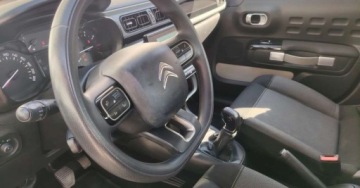 Citroen C3 III Hatchback 1.2 PureTech 82KM 2018 Citroen C3 Citroen C3 Pure Tech 82 SHINE 1.2 Benzyna 82KM, zdjęcie 19