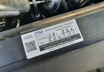 DS 4 I Hatchback Facelifting 2015 (Citroen) 1.2 PureTech 131KM 2015 Citroen DS4 Bezwypadkowy Masaze Nawigacja GetHelp 1.2 Benzyna, zdjęcie 3