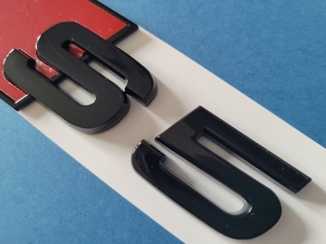 Эмблема для Audi S5 Черная Глянцевая