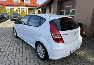 Hyundai i30 I Hatchback 1.4 109KM 2010 Hyundai i30 Rej.03.2011 1,4 109KM LPG Klimatronik 1.4 BenzynaLPG 109KM, zdjęcie 7