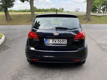 Kia Venga Mikrovan 1.4 CRDi WGT 90KM 2010 Kia Venga Opłacony Podgrzewane fotele, zdjęcie 4