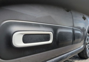 Citroen C3 III Hatchback Facelifting 1.2 PureTech 83KM 2023 Citroen C3 1.2 PureTech Shine 82KM SalonPL FVat Znikomy Przebieg Od Reki N, zdjęcie 11