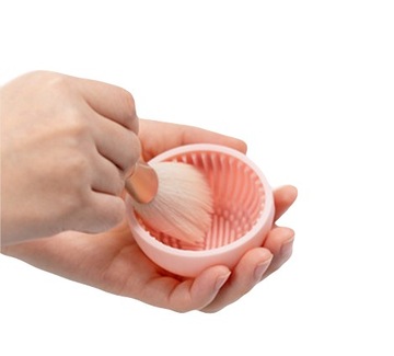 Мини-коврик | миска для чистки кистей | под рукой