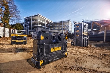 TSTAK DEWALT DWST1-81078 Радиостанция Bluetooth для строительной площадки с функцией зарядного устройства