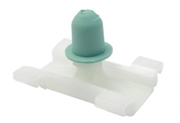 ЗАЖИМ БОКОВОЙ НАКЛАДКИ 51138166675 OPEL ZAFIRA A