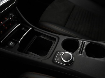 Mercedes CLA C117 Coupe Facelifting 2.0 250 Sport 218KM 2017 Mercedes CLA 250 AMG Line Automat Navi Tempomat, zdjęcie 25