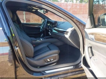 BMW Seria 5 G30-G31 2019 BMW Seria 5 2019 BMW 530I XDRIVE 2.0 Benzyna 248KM, zdjęcie 13