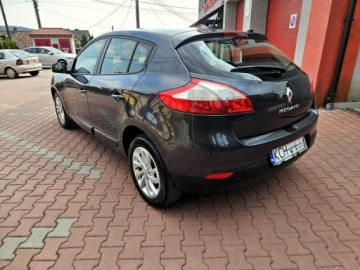 Renault Megane III Hatchback Facelifting 2013 1.6 16V 110KM 2014 Renault Megane Navi, KlimaTronik, Elektryka, Pdc,,, zdjęcie 4