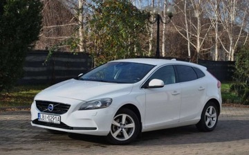 Volvo V40 II Cross Country D2 115KM 2013