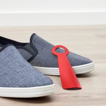 IKEA SNOSKYFFEL Łyżka do butów czerwony 18 cm