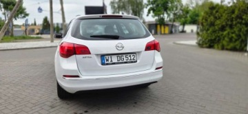 Opel Astra J Sports Tourer Facelifting 1.6 Twinport ECOTEC 115KM 2015 Opel Astra 1,6 115KM Led Klima PdC Import Raty Oplaty 1.6 Benzyna, zdjęcie 11