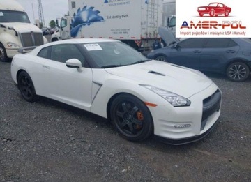 Nissan GT-R 2016 Nissan GT-R Black Edition 2016 3.8l 3.8 Benzyna 545KM