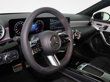 Mercedes Klasa A W177/V177 Hatchback Facelifting 2.0 220 190KM 2025 A Klasa 220 4-Matic AMG Line 2.0 (190KM) 2025, zdjęcie 4