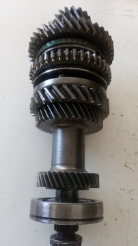 Wałek skrzyni Berlingo B9 1.6 Hdi 20DP33 2316W8