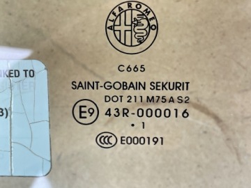 ОКНО ДВЕРИ СЛЕВА ПЕРЕДНЕЙ ALFA GIULIETTA 2011