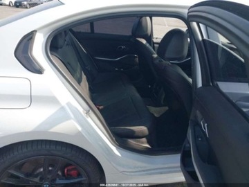 BMW Seria 3 G20-G21 2024 BMW Seria 3 330e, 2024r., 4x4, 2.0L 2.0 Benzyna 180KM, zdjęcie 9