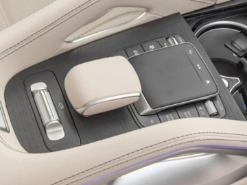 Mercedes GLS X167 SUV Facelifting 3.0 350d 313KM 2026 MERCEDES-BENZ GLS 350 d 4-MATIC AMG Line 3.0 (313KM) 2026, zdjęcie 12