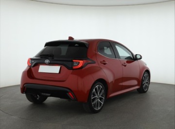 Toyota Yaris IV Hatchback 1.5 Dynamic Force 125KM 2023 Toyota Yaris 1.5 VVT-i, Salon Polska, Serwis ASO, zdjęcie 4