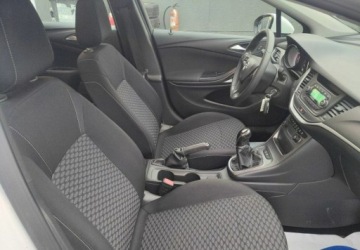 Opel Astra K Sports Tourer 1.0 Turbo 105KM 2016 Opel Astra Super stan Kola zimowe Bezwypadek Zarejestrowana Benzyna, zdjęcie 12