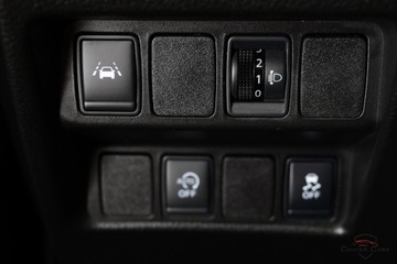 Nissan Qashqai II Crossover 1.2 DIG-T 115KM 2017 Nissan Qashqai 1.2 DIG-T Climatronic Navi Led ..., zdjęcie 30