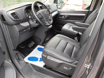 Toyota Proace II Furgon Medium 2.0 D-4D 177KM 2024 Toyota PROACE VERSO 2.0 D4-D Long VIP, zdjęcie 11