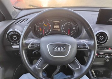 Audi A3 8V Hatchback 3d 1.6 TDI clean diesel 110KM 2015 Audi A3 Sportback 112015r, 1.6 TDI. Uszkodzony prawy przod. Poobijany. Jez, zdjęcie 11