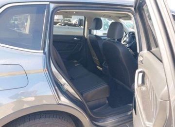 Volkswagen Tiguan II 2023 Volkswagen Tiguan 2023, 2.0L, 4x4, SE, od ubezpieczalni 2.0 Benzyna 184KM, zdjęcie 9