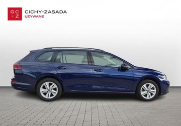 Volkswagen Golf VIII Variant 1.5 TSI 150KM 2021 Volkswagen Golf Variant 1.5 Benzyna 130KM, zdjęcie 5