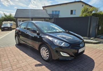 Hyundai i30 II Wagon 1.6 GDI 135KM 2014 Hyundai i30 Swiezo sprowadzony Zarejestrowany. 1.6 Benzyna 135KM, zdjęcie 11