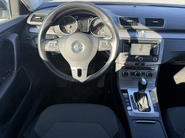 Volkswagen Passat B7 Variant 2.0 TDI CR DPF BlueMotion 140KM 2013 Volkswagen Passat 2.0TDi 140KM DSG 2013r R-Line, zdjęcie 4