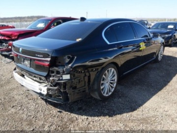 BMW Seria 7 G70 2022 BMW Seria 7 740i 2022 3.0 Benzyna 335KM, zdjęcie 5