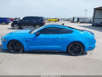 Ford Mustang VI Fastback Facelifting 5.0 Ti-VCT 450KM 2022 Ford Mustang GT Premium Fastback 2022 5.0l 5.0 Benzyna 450KM, zdjęcie 2