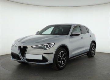 Alfa Romeo Stelvio SUV Facelifting 2.0 Turbo 200KM 2021 Alfa Romeo Stelvio 2.0 Turbo Q4, Salon Polska, zdjęcie 1