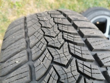KOLA ZIMNÍ VOLVO S80 V70 C30 S40 V50 C70 - 225 50 R17 + DEBICA 7MM