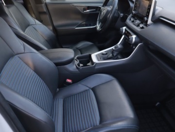 Toyota RAV4 V SUV 2.5 Hybrid Dynamic Force 218KM 2019 Toyota RAV 4 2.5 Hybrid, Salon Polska, Serwis ASO, zdjęcie 8