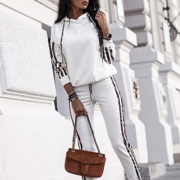 НОВЫЙ МОДНЫЙ СПОРТИВНЫЙ КОМПЛЕКТ С ПОЛОСКАМИ, БЕЛЫЙ, S-XL