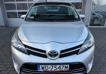 Toyota Verso Minivan Facelifting 1.6 D-4D 112KM 2015 Toyota Verso Navi, Dach panoramiczny, Kamera, 7 osobowy 1.6 Diesel 112KM, zdjęcie 1