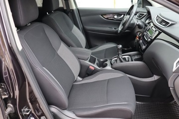 Nissan Qashqai II Crossover Facelifting 1.2 DiG-T 115KM 2018 Nissan Qashqai 1.2 DIG-T, Salon Polska, Klima, zdjęcie 8