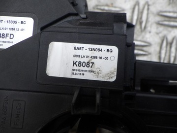 B-MAX PŘEPÍNAČ KOMBINOVANÝ PAVOUK 8A6T13N064BG
